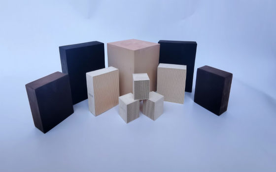 Katalizator ceramiczny o strukturze plastra miodu Platynowy pallad Rod Katalizator porowatego podłoża 400Cpsi