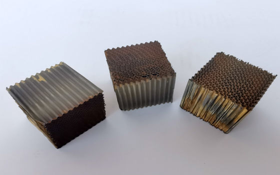 Metalowy katalizator o strukturze plastra miodu Usuwanie ozonu Scr dla Auto Catalyst Auto Catalyst Three Core