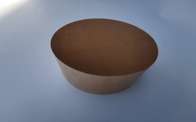 Boiler Scr Catalyst Honeycomb Ceramic Carrier Odazotowanie spalin 200 CPSI