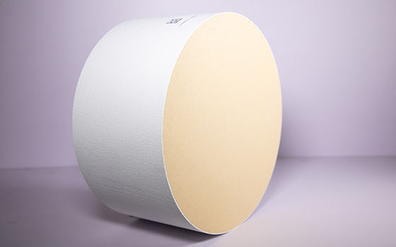 Katalizator SCR o małej średnicy porów i wysokiej odporności na szok termiczny